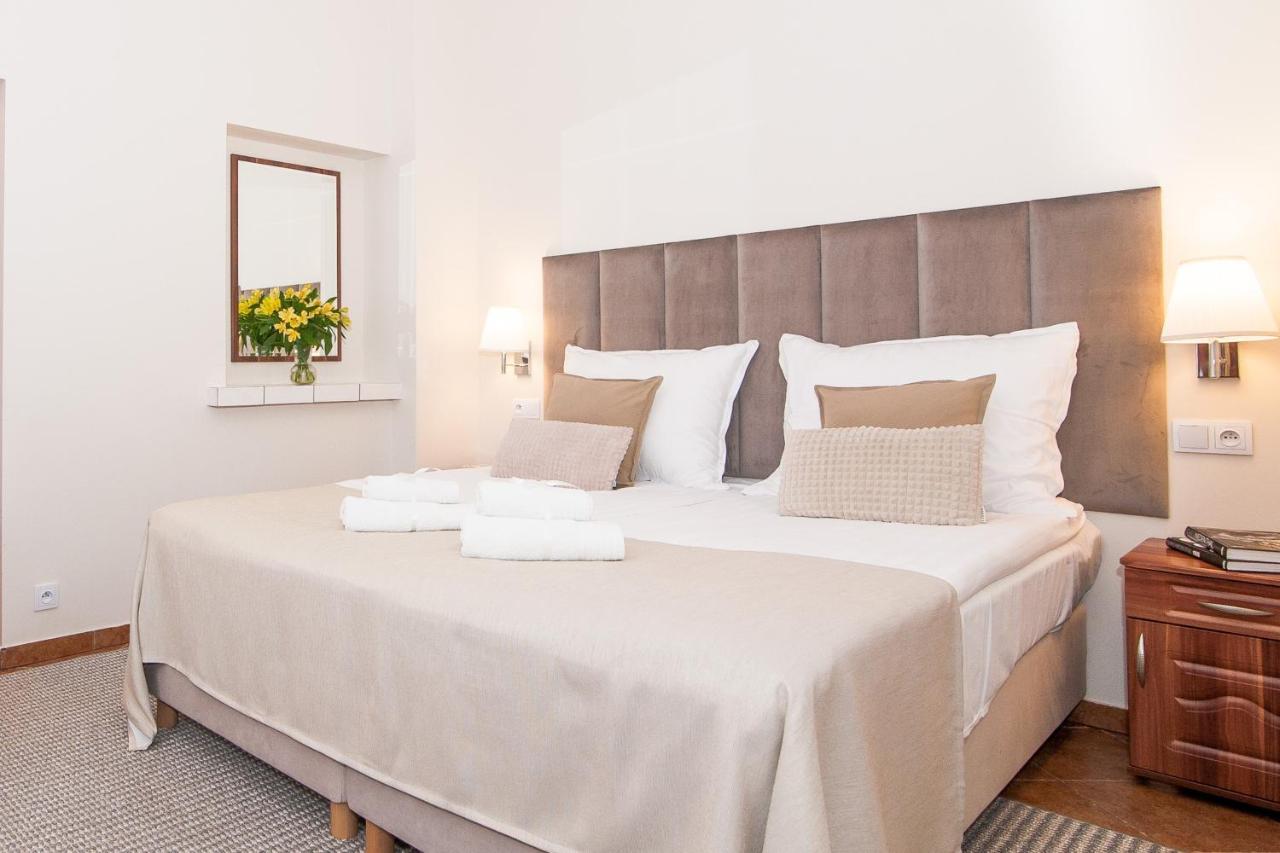 Hotel Awo Gniezno Zimmer foto